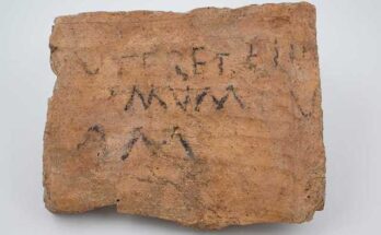 Inscripción villa romana de Veranes